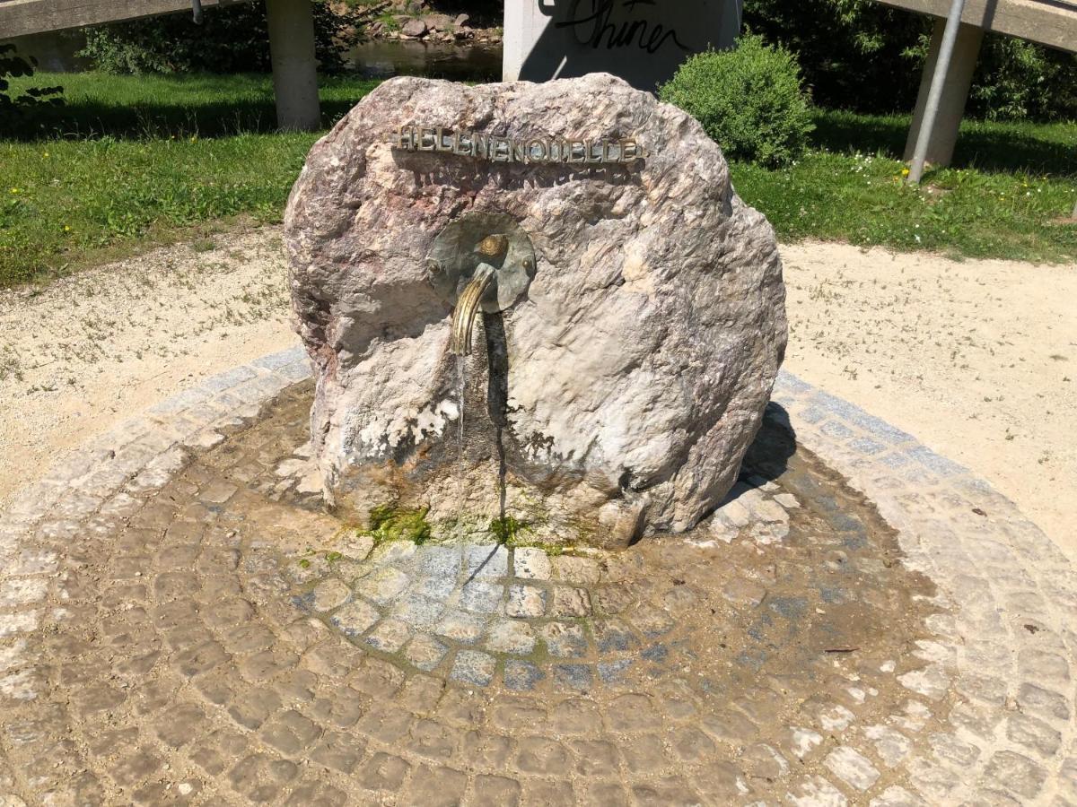 Hotel Garni Am Brunnenplatz Gerolstein Bagian luar foto